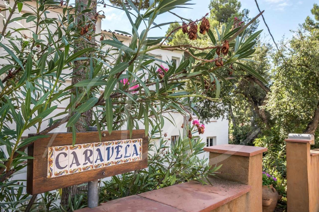 Carabela By Seamount Rentals カレリャ・デ・パラフルジェリ エクステリア 写真